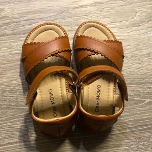 Girls sandals